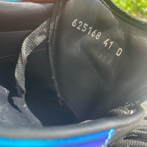 Alexander McQueen Black Perlecent - Picture 6 of 9